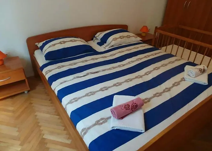 Apartman With Parking Space - 22715