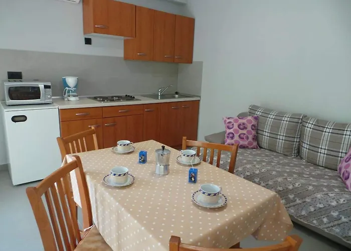 With Parking Space - 22715 Apartman *