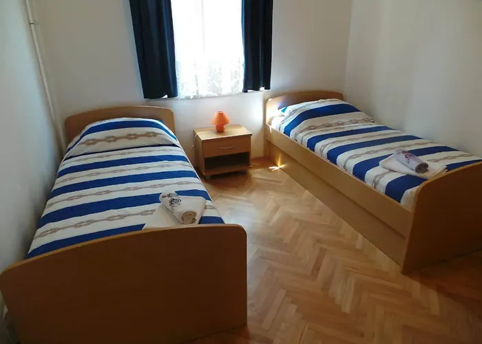 Apartman With Parking Space - 22715